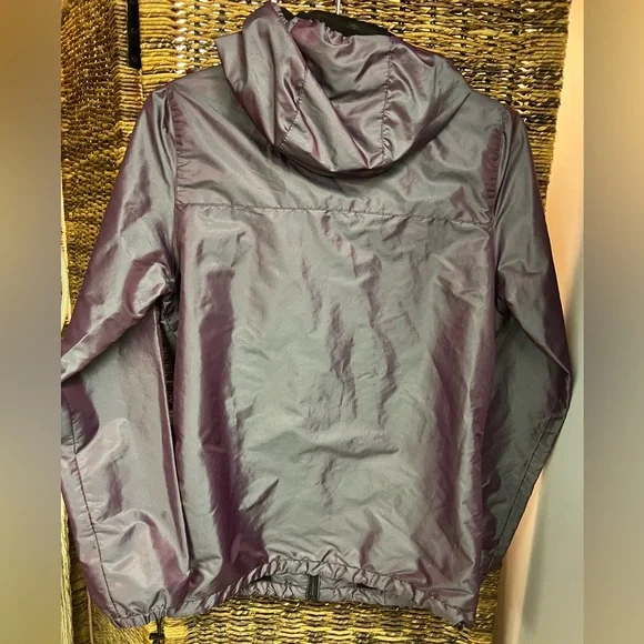 New Balance- Womens Small, Iridescent Purple Full Zip Jacket- Mesh inside - Picture 2 of 5